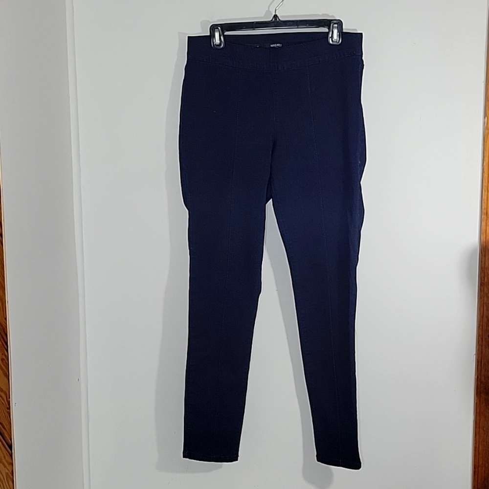 Nine West skinny uplifter pull-on size 10